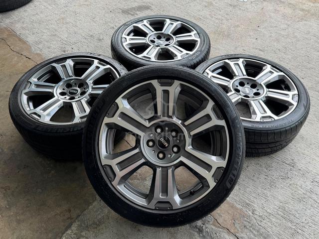 Carousel Image