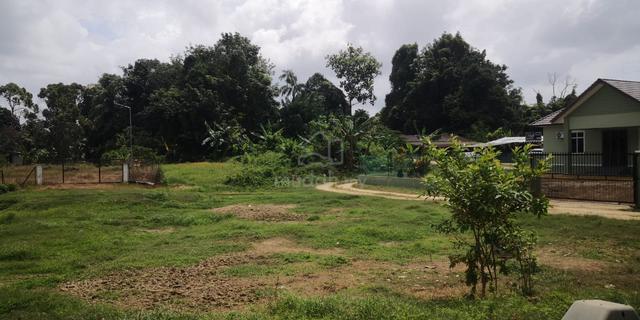 Tanah untuk dijual di Mukim Wakaf Stan berdekatan HUSM 2