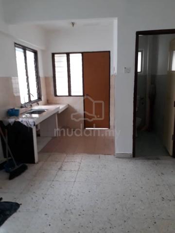 Alpha Arena Apartment 1