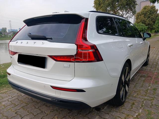 2023 2024 Volvo V60 2.0 T8 INSCRIPTION+ WTY2032 - 2