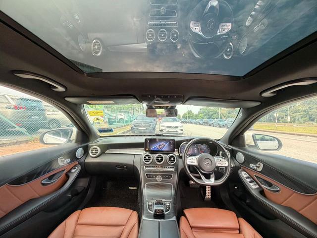 2019 Mercedes Benz C300 2.0 AMG LINE (CKD) (A) - 4