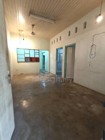 Single Storey House for Sale in Ipoh (Pasir Pinji) 1