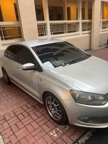 2015 Volkswagen POLO 1.6 CLUB EDITION (CKD) - 4