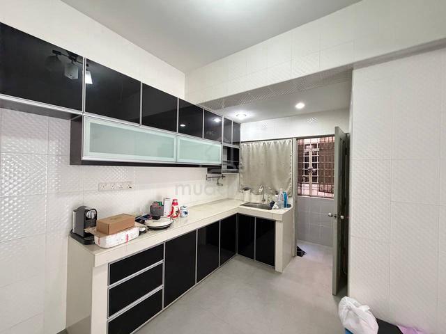 Teratai Mewah Condominium 1