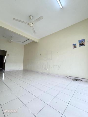 Good Condition 2 Storey 20X75 Kerongsang Bandar Puteri Klang for rent 2