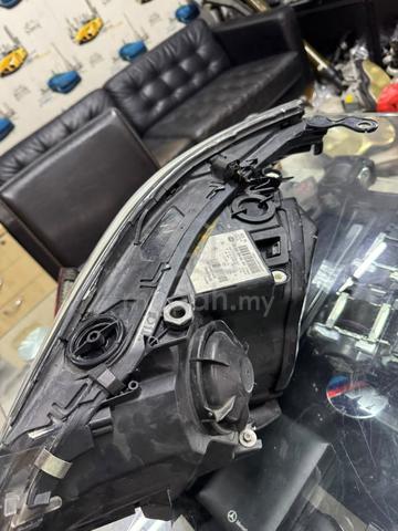 BMW E60 LCI M Sport Xenon Lampu Depan - photo 6 of 6