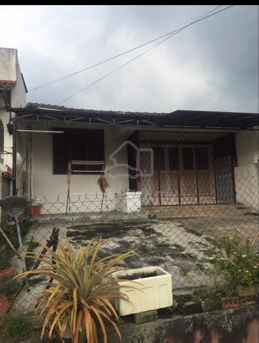 PJ SS House for rent. 4 air conditioning bedrooms, good location 1