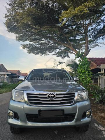2012 Toyota HILUX 2.5 G (A) - 3