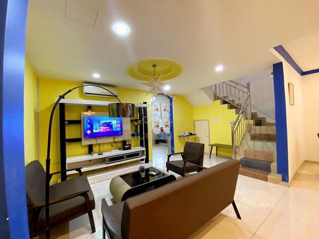 Taman Nirvana double str corner house for rent 1