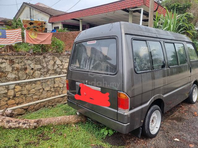 1995 Mazda E2800 1.8 COMPACT (A) - 2