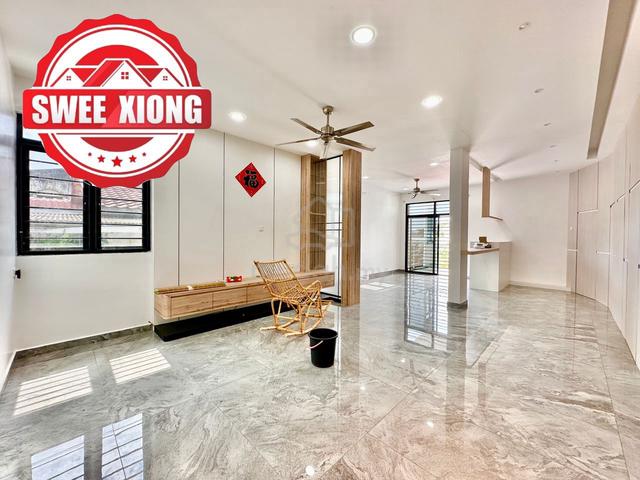 TRIPLE 3 STY SEMI D LENGKOK PEMANCAR LANDED 3500sf GELUGOR RENO 1