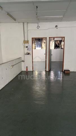 First floor shoplot near tmn merak 1