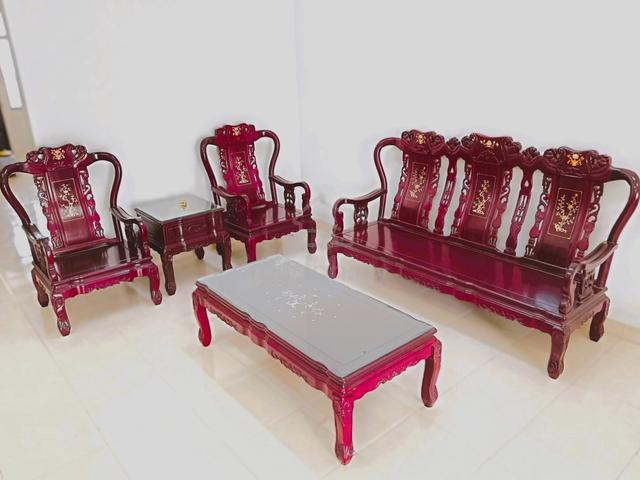 Carousel Image