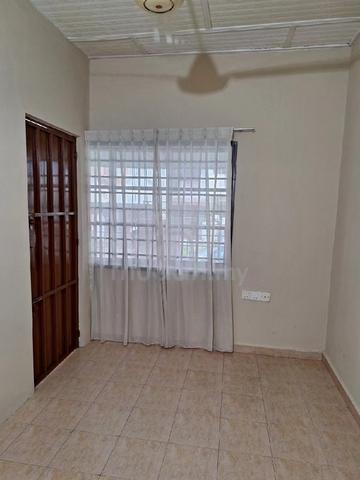 Room for rent, Near KSL City Mall, Taman Abad, Johor Bahru 1