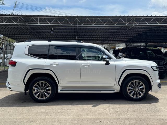 FULL SPEC UNREG 2023 Toyota LANDCRUISER 3.5 ZX (A) - 4