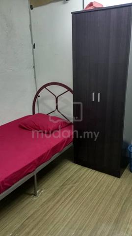Bilik sewa lelaki (non sharing) 1