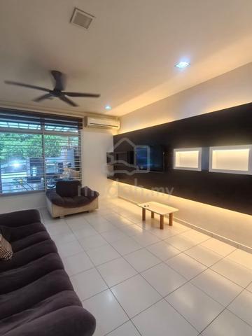 Setia indah precinct 10 house for rent/good condition unit 1