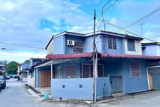 ENDLOT DOUBLE STOREY ClUSTER HOUSE FOR SALE 1