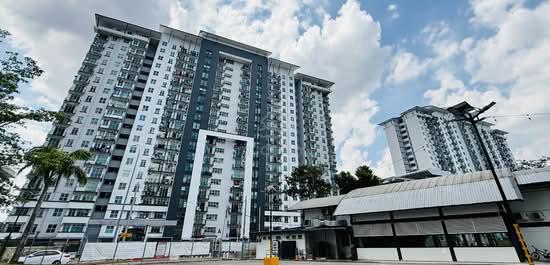Lake View Suites 1