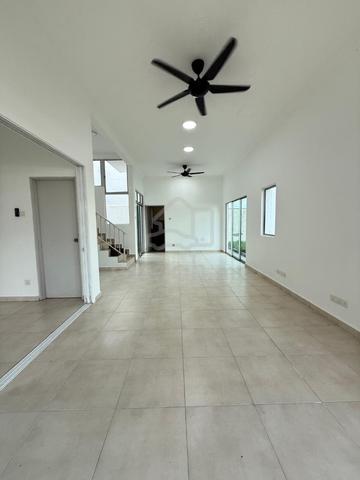 Taman Nuri Durian Tunggal Double Storey Terrace Corner For Rent 1