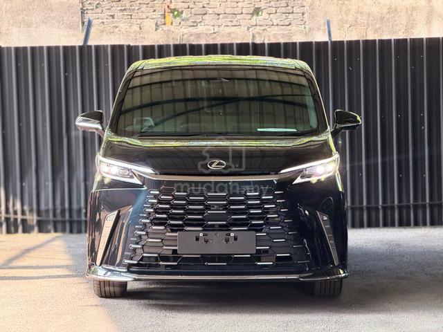 2025 Lexus LM 350H 2.5HEV New Condition 49 km - 2