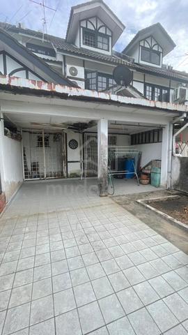 2.5  Storey Terrace House , Bandar Country Homes, Rawang,Selangor 1