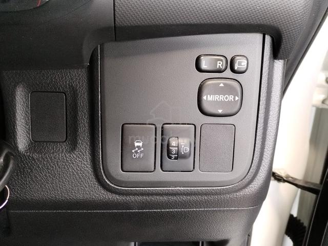2017 Toyota WISH 1.8 X (A) WARRANTY REVERSE CAMERA - 3