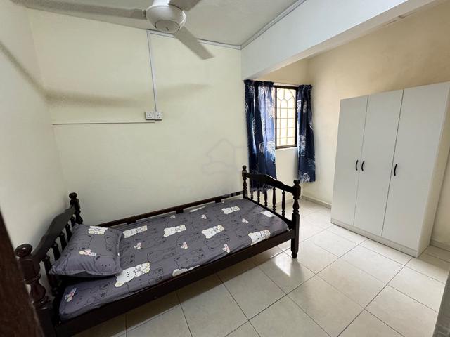 Bilik sewa Wangsa Maju landed house female only 1
