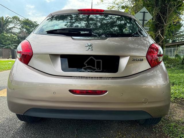 2013 Peugeot 208 1.6 VTi ALLURE (A) - 5