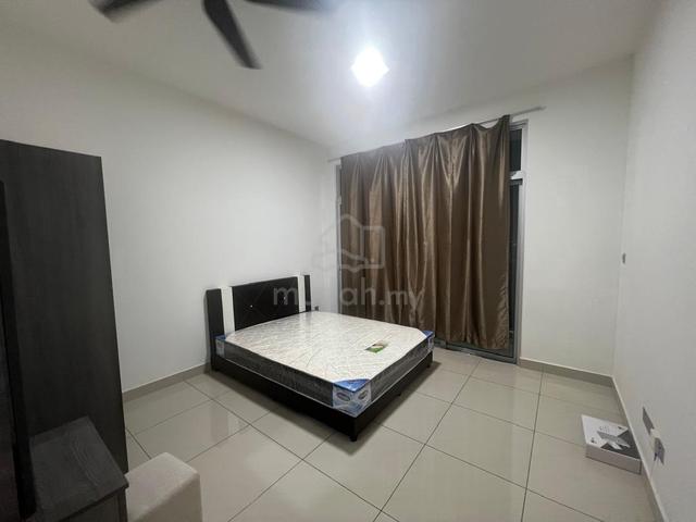 Balcony room / SKS habitat / Larkin /Larkin Bus terminal 1