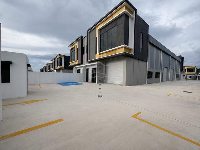 Eco Business Park V Puncak Alam Corner Cluster Semi-D Factory - RENT 1