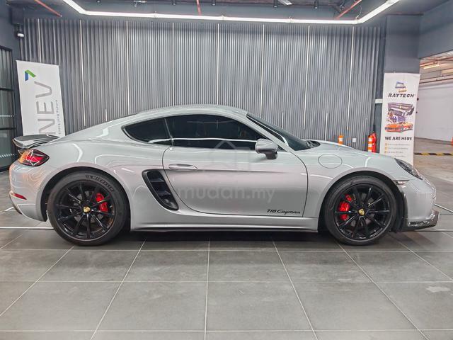 2017 Porsche 718 Cayman 2.0 (A) Coupe - 4