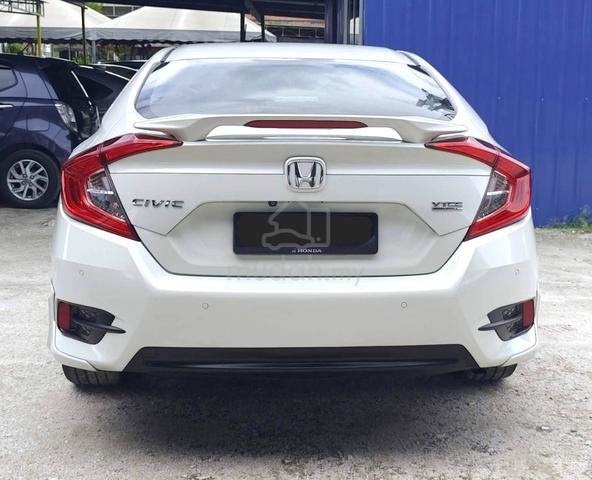 2016 Honda CIVIC 1.5 TC-PREMIUM (A) - 4