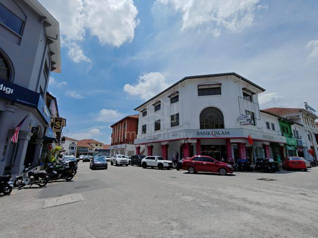 Lagenda Height 3 Storey Shoplot Fully Tenanted 1