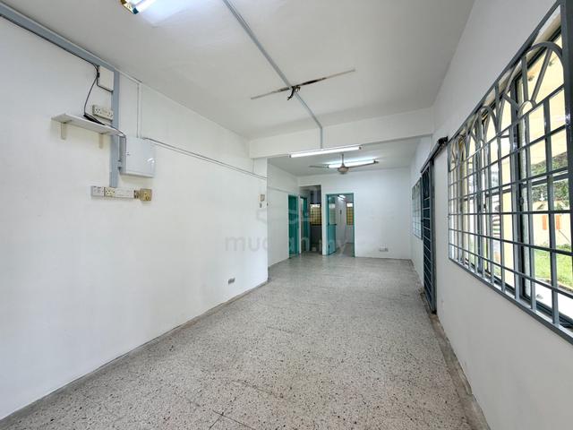 Pandan Indah Townhouse Ground Floor For Rent Corner Near LRT Cempaka 1