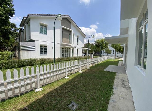 END LOT Double Storey Terrace, Presint 11 Putrajaya 1
