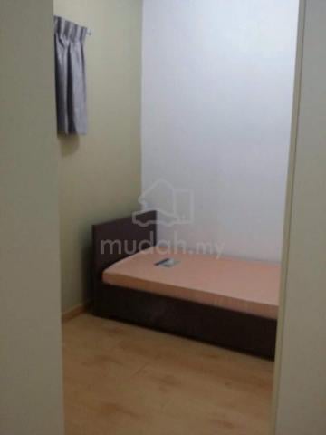 University Prime Condominium 1