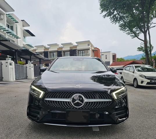 2020 reg 23 Mercedes Benz A250 2.0 AMG LINE (A) - 3