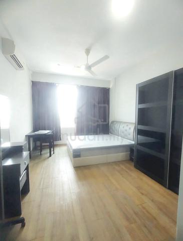 SPACIOUS Masteroom at JELUTONG near 📍LamWahEe 📍TheLightCity 📍Egate 1