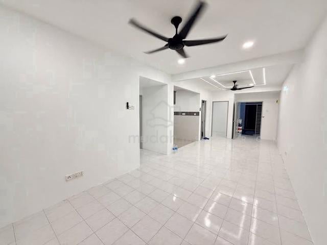 Villa Tropika (Bangi) 1