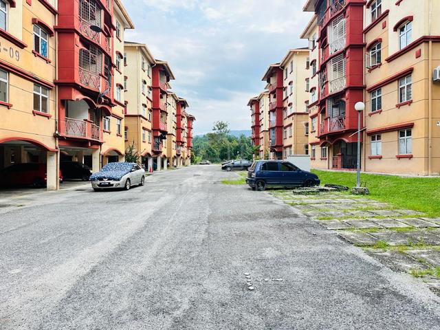 Bandar Universiti Lagenda, Mantin 1