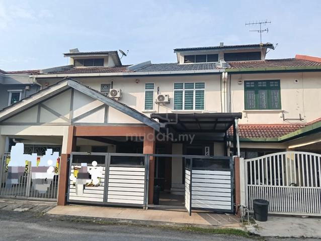 Rumah cantik 2 storey untuk disewa 1