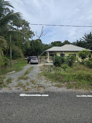 Pontian Land include Village House|Nonbumi|Beside road tar ๐ฅ 1