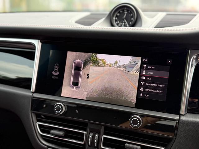UNREG 2022 Porsche MACAN 2.9 S SUV - 5