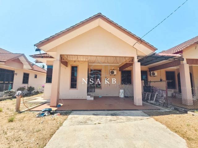 RUMAH SEMI-D MURAH DI BERiS PANCHOR 1