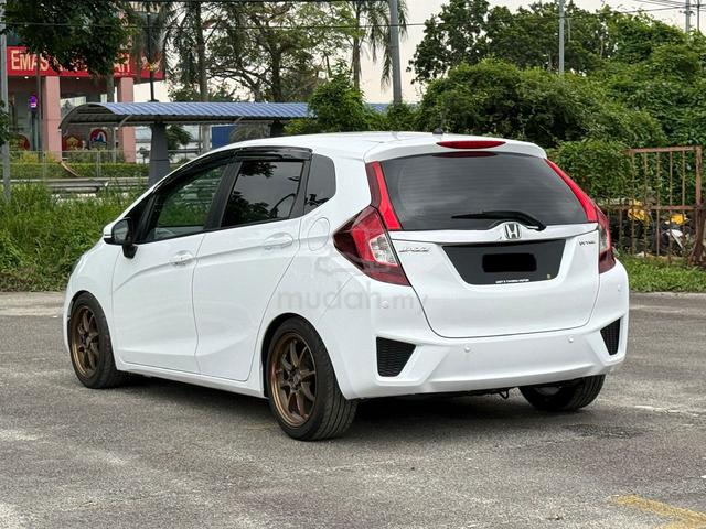 2016 Honda JAZZ 1.5 V (A) - 5