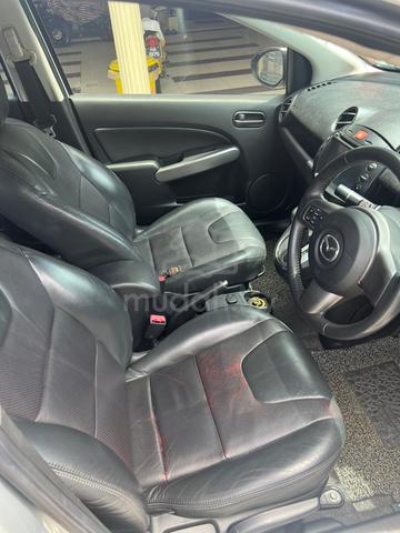 2012 Mazda 2 1.5 Sedan ( A) - 5