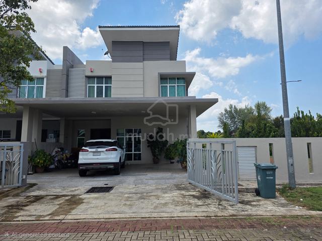 Semid Corner lot 2 tingkat lakeview kotasas 1