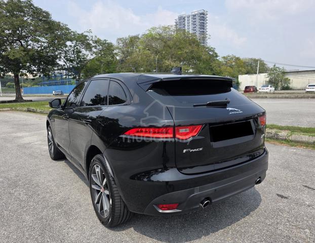 2018 Jaguar F-PACE 2.0 INGENIUM R-SPORT LOW MILEAG - 2