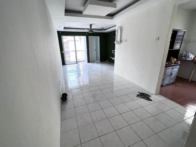Sri Ehsan Apartment 1